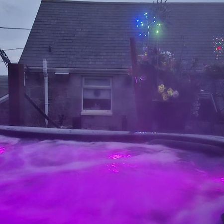 Cosy Cornish Cabin 圣奥斯特尔 外观 照片
